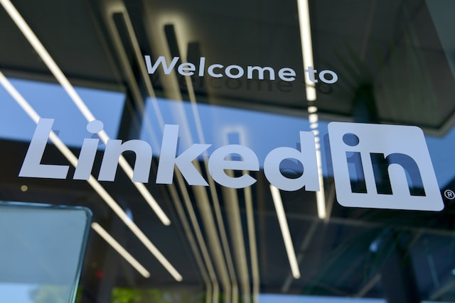5 Reasons to Opt For LinkedIn CRM Integration